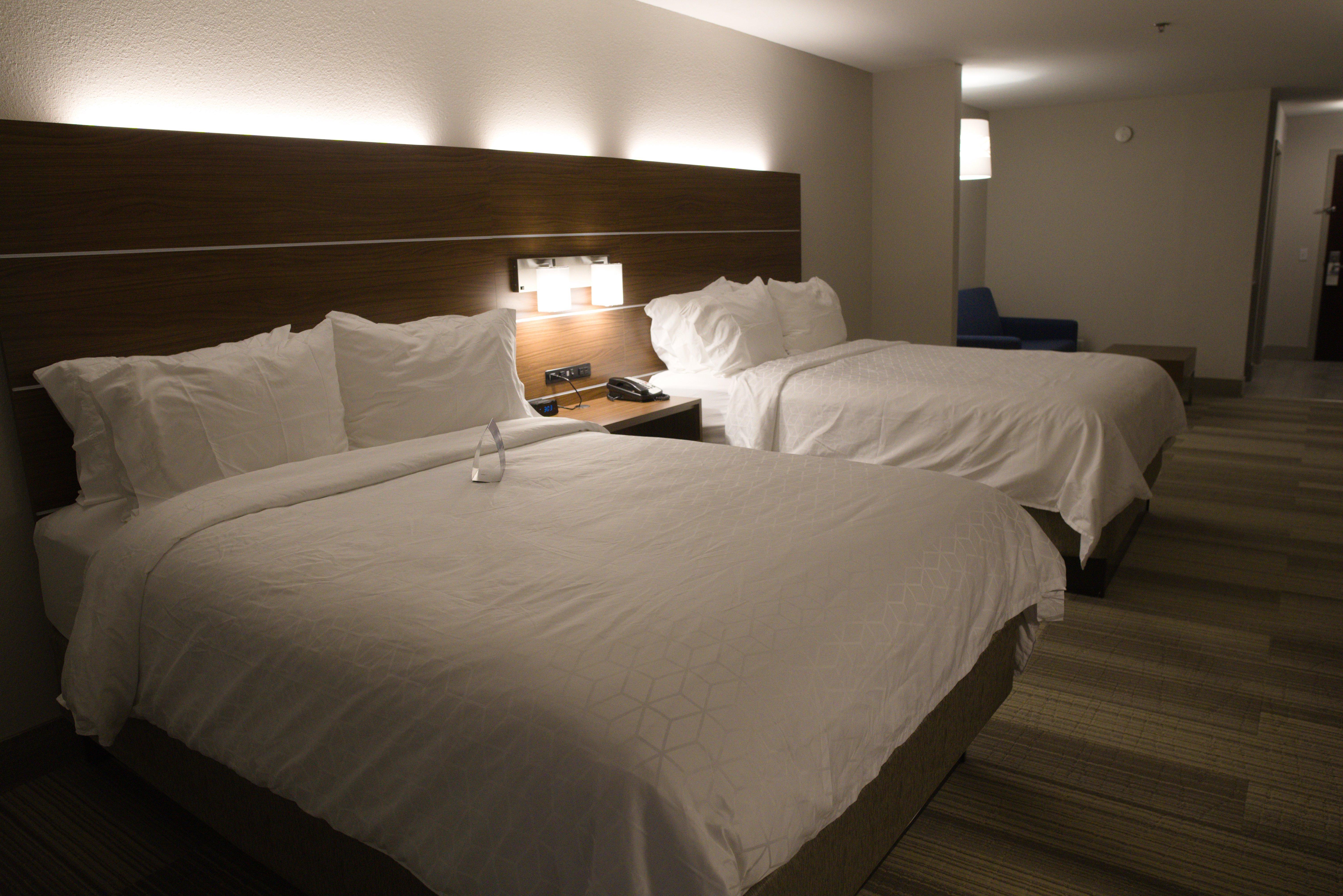 Holiday Inn Express By Ihg Douglas Exterior photo